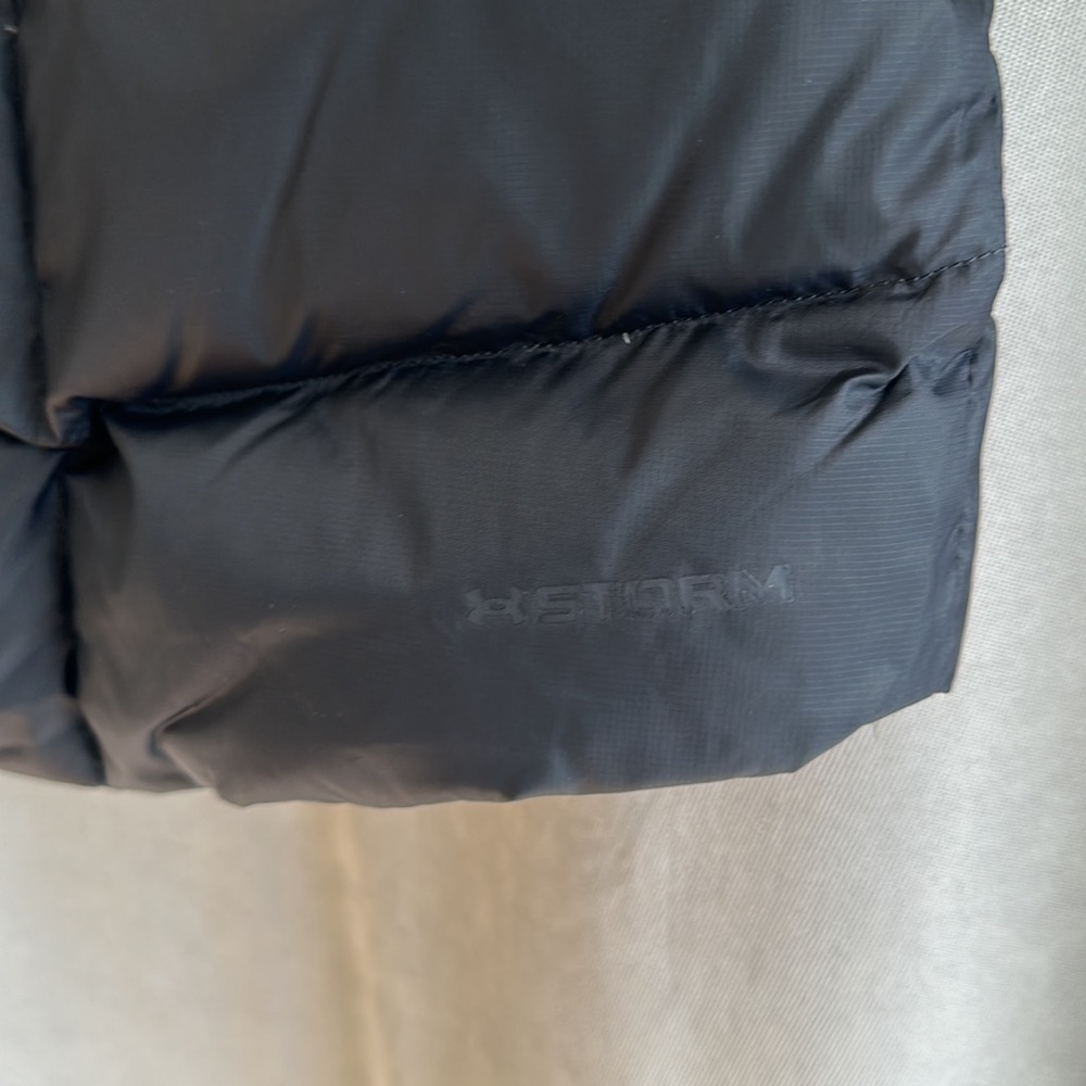 Under Armour ColdGear Puffer Vest – Women’s Small - Picture 7 of 7
